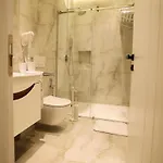 Apartment Theatro *