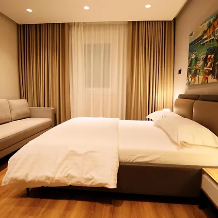 Apartment Theatro *